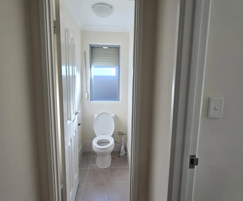 $290, Share-house, 5 bathrooms, Landsdale WA 6065