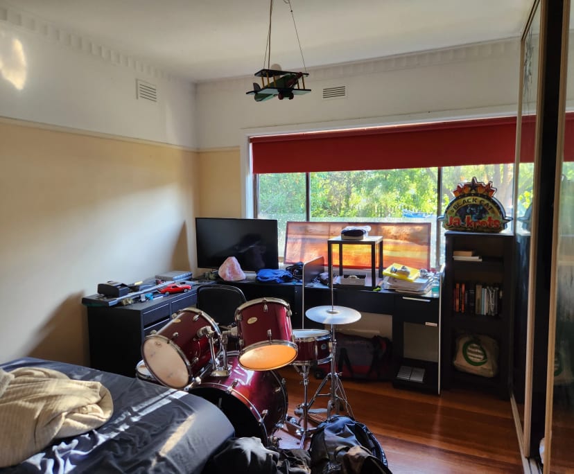 Furnished room in a share house