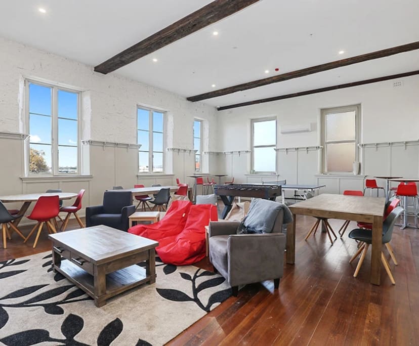 Furnished room in a share house