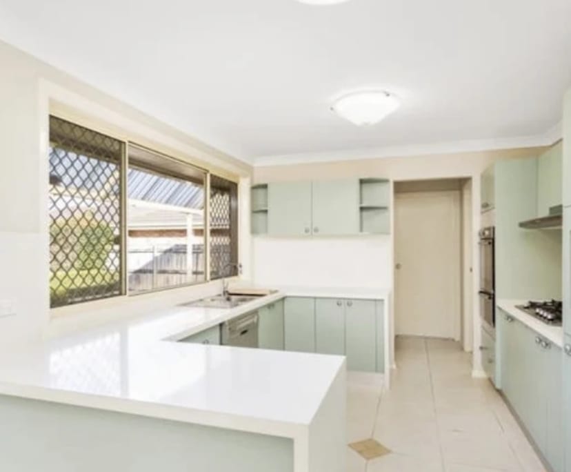 $265, Share-house, 4 bathrooms, Wattle Grove NSW 2173