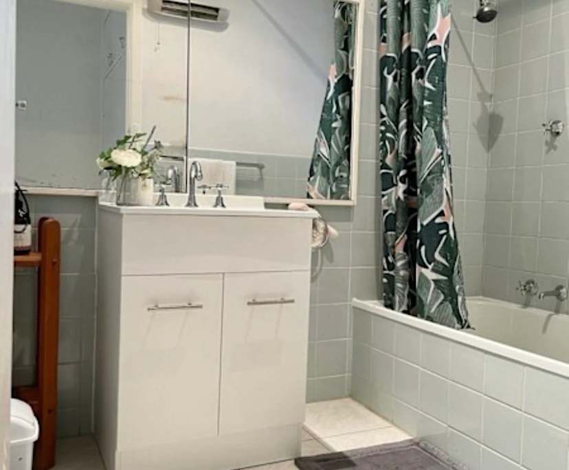 $235, Flatshare, 2 bathrooms, Moonee Ponds VIC 3039