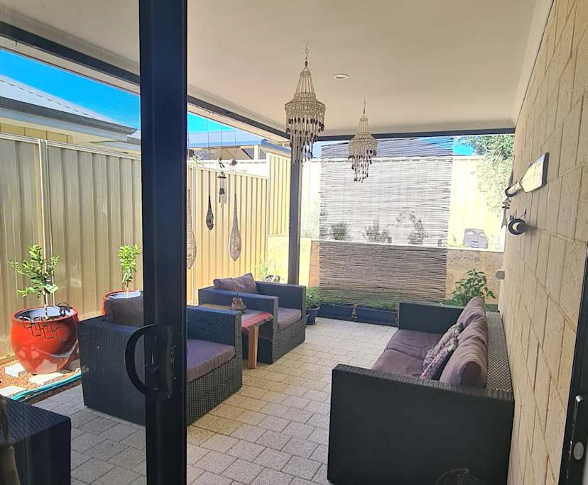 $300, Share-house, 4 bathrooms, Singleton WA 6175