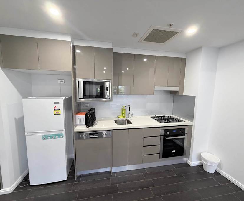 $965, Whole-property, 1 bathroom, Zetland NSW 2017