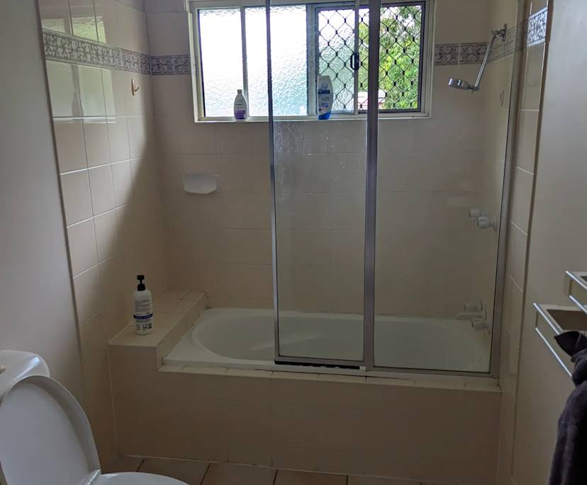 $220, Share-house, 3 bathrooms, Sunnybank QLD 4109