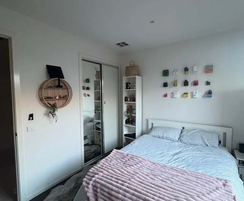 Unfurnished room with own bathroom