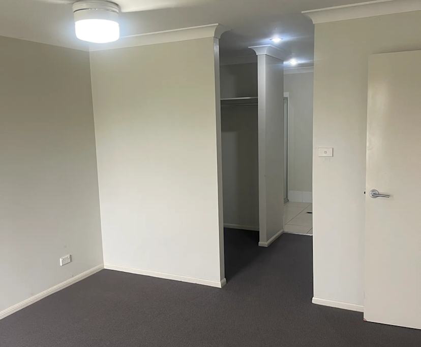 $300, Share-house, 3 bathrooms, Muswellbrook NSW 2333