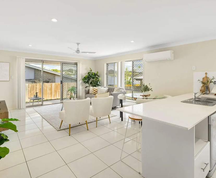 $290, Share-house, 4 bathrooms, Springfield Lakes QLD 4300