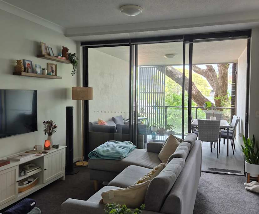 Unfurnished room in a flatshare