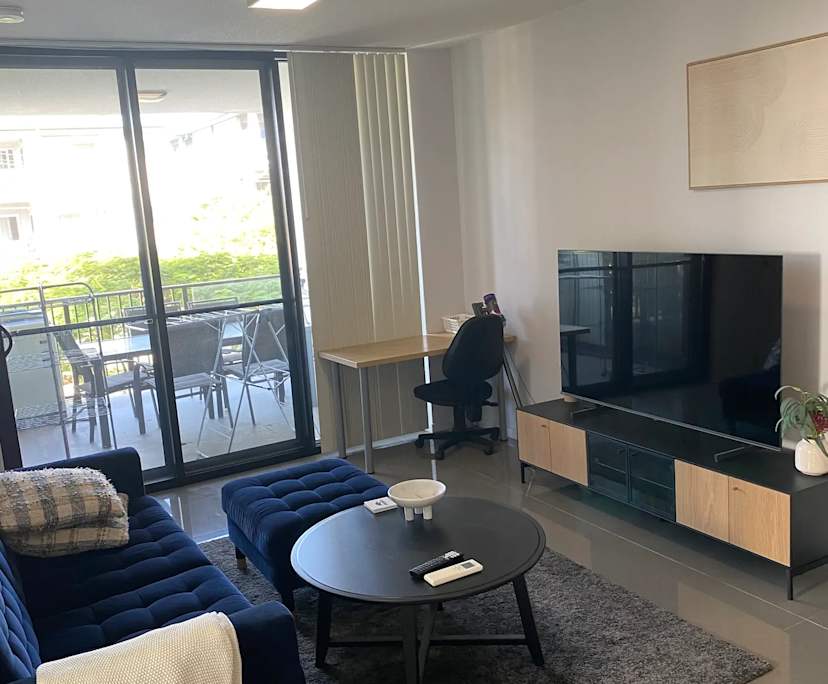 Unfurnished room with own bathroom