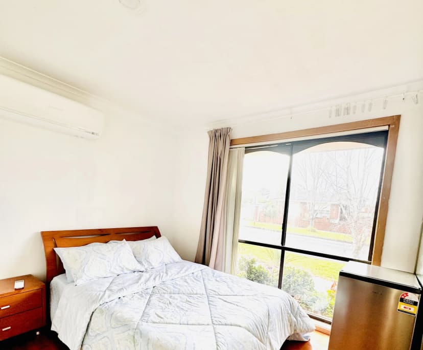 $250, Student-accommodation, 4 bathrooms, Mill Park VIC 3082