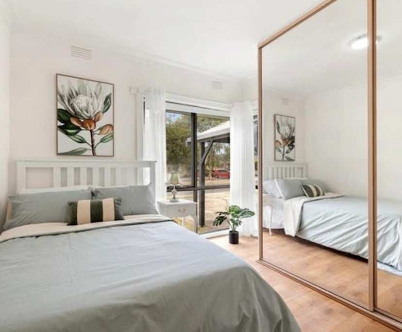 Furnished room in a share house