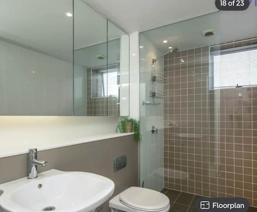 Unfurnished room in a flatshare