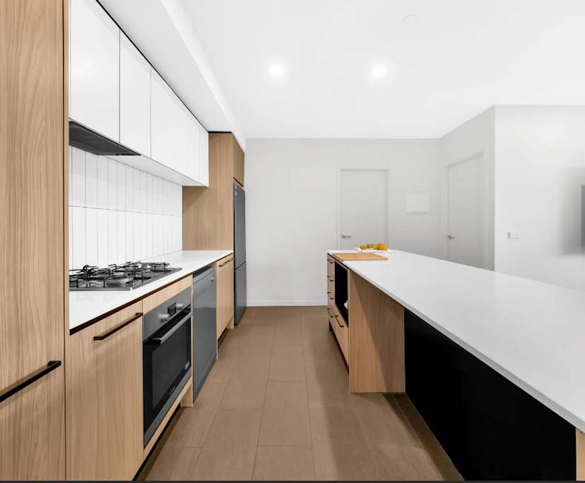 $350, Flatshare, 2 bathrooms, Mill Park VIC 3082