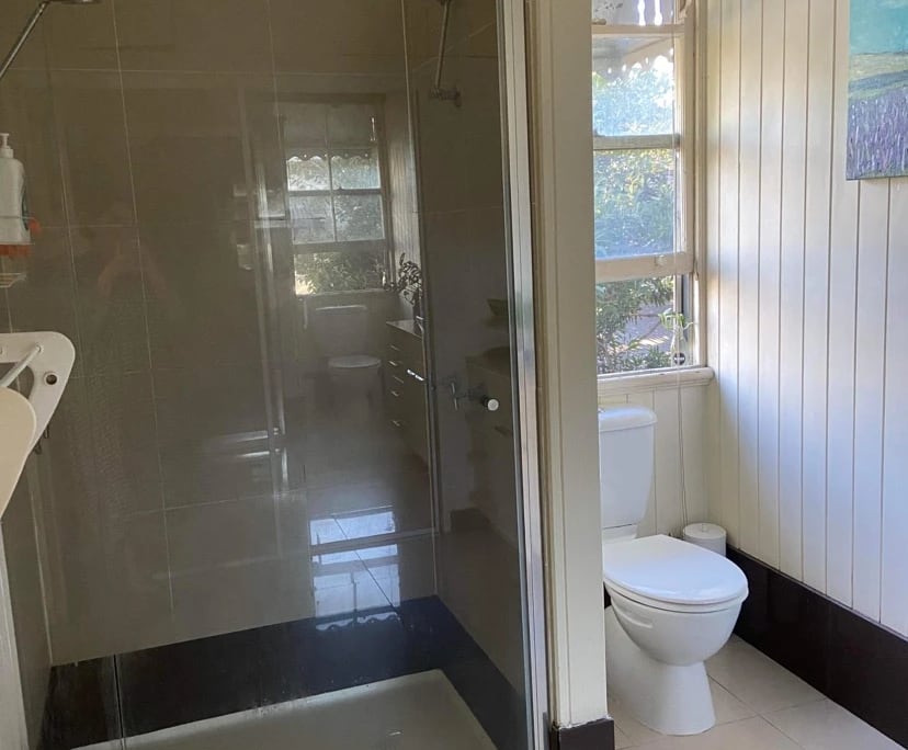 $250, Share-house, 3 bathrooms, Bulimba QLD 4171