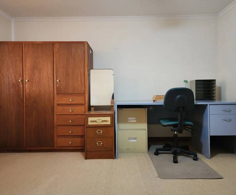 Furnished room in a share house