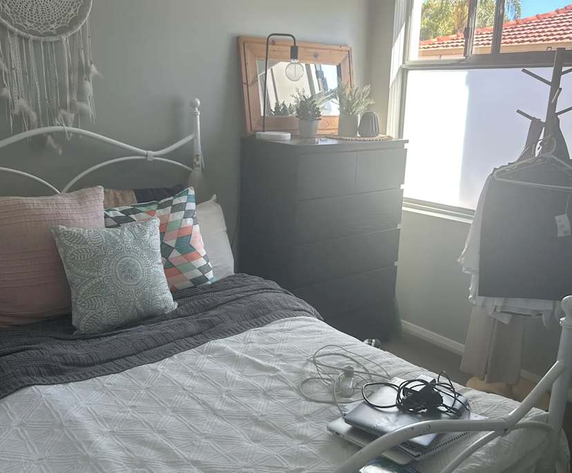 Furnished room with own bathroom