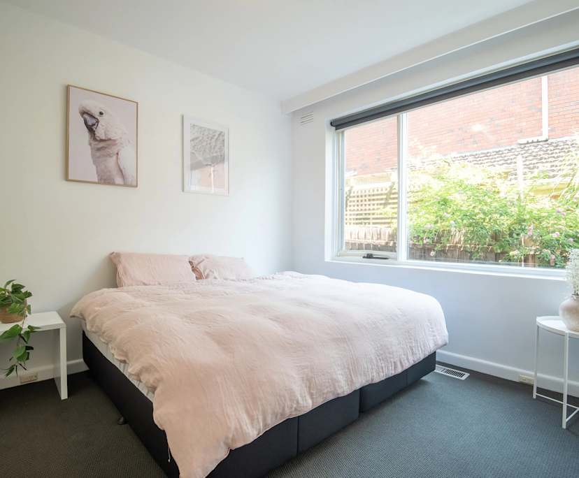 $800, Whole-property, 2 bathrooms, Saint Kilda East VIC 3183