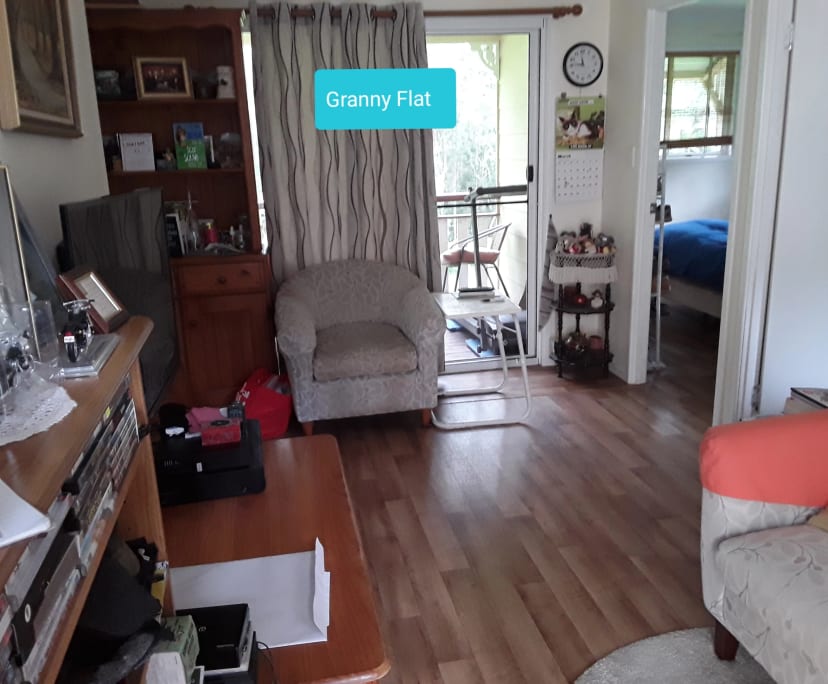 Whole property with 2 rooms for rent