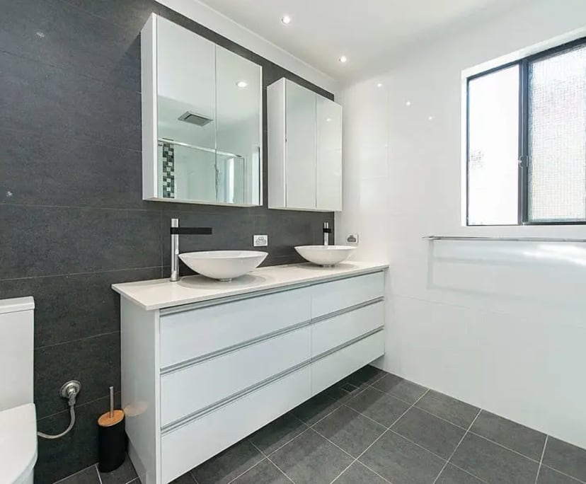 $300, Share-house, 4 bathrooms, Saint James WA 6102