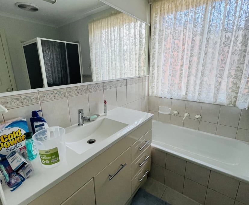 $280, Share-house, 3 bathrooms, Mill Park VIC 3082