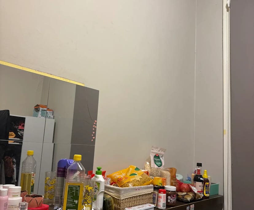 $250, Student-accommodation, 6 bathrooms, Glenelg SA 5045