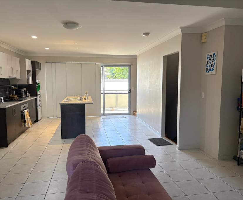 Room in a share house