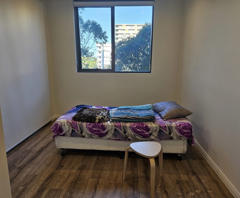 $375, Flatshare, 2 bathrooms, Homebush NSW 2140
