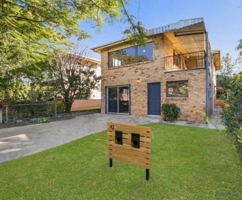 Room in a share house