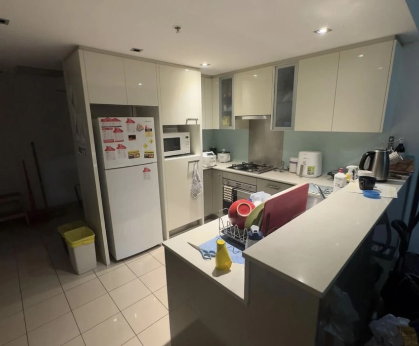 Furnished room in a flatshare