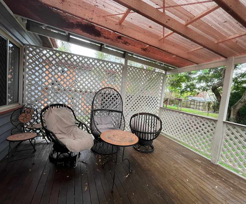 Room in a share house