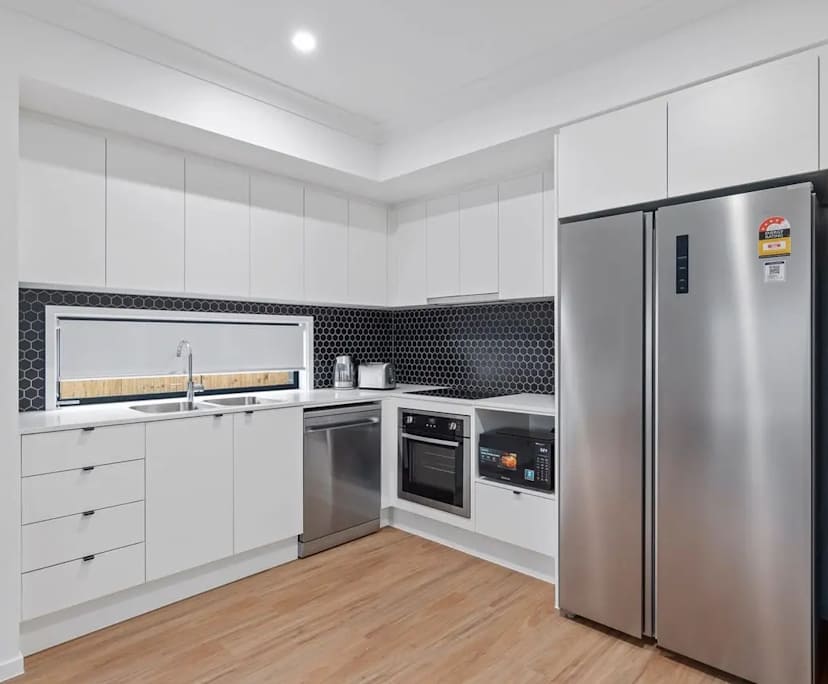 $310, Share-house, 3 bathrooms, Redbank Plains QLD 4301