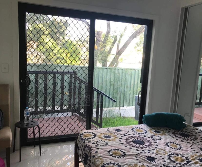 Furnished room in a flatshare