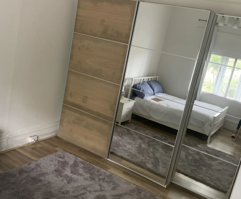 Furnished room in a share house