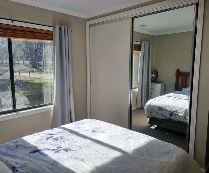 Room in a share house