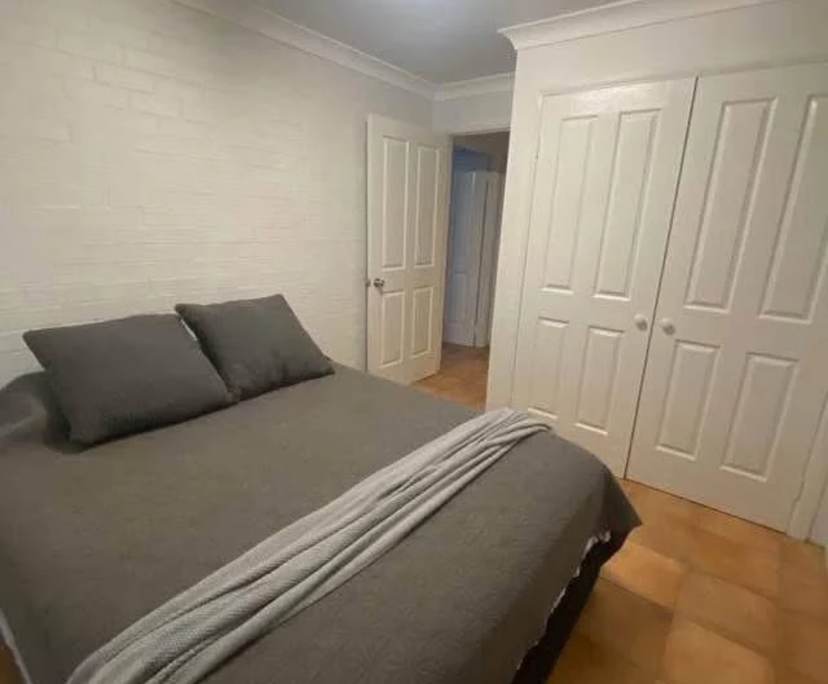 Room in a share house