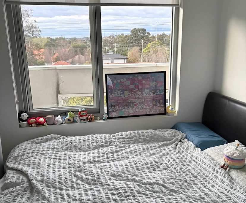 Furnished room with own bathroom