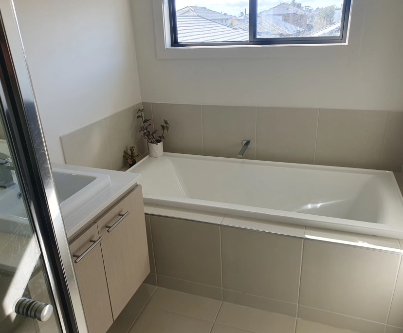 $180, Share-house, 4 bathrooms, Williams Landing VIC 3027