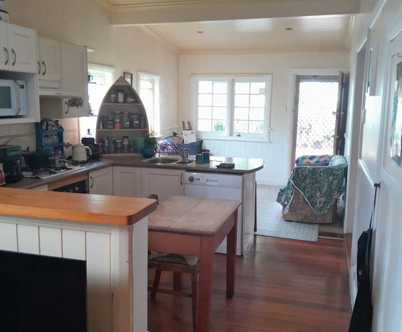 $350, Share-house, 3 bathrooms, Hamilton South NSW 2303