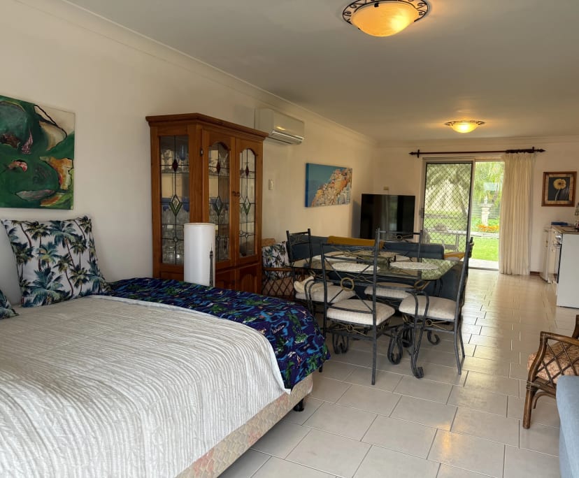Furnished room in a share house