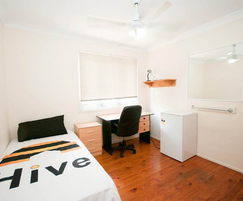 Furnished room in a share house