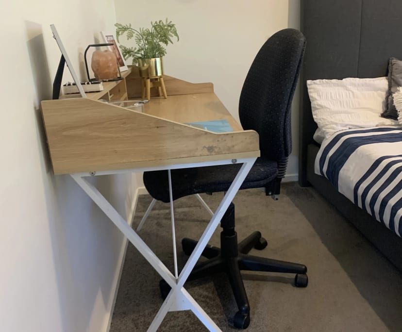 $280, Homestay, 1 bathroom, Paradise Point QLD 4216