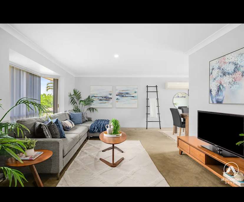 $240, Share-house, 3 bathrooms, Regents Park QLD 4118