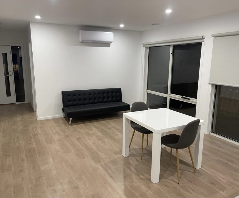 Room for Rent in Drouin, VIC 250, Furnished, Shar...