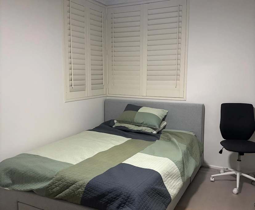 Unfurnished room in a flatshare