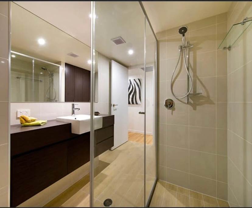 Furnished room with own bathroom