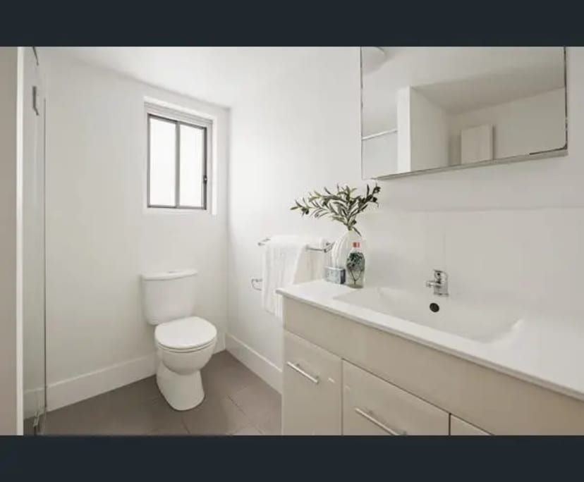 Unfurnished room with own bathroom