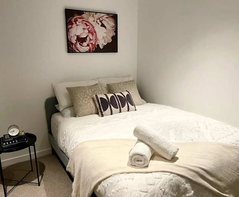 Furnished room with own bathroom