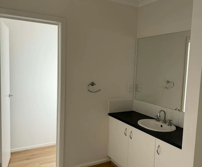 $140, Share-house, 4 bathrooms, Grovedale VIC 3216