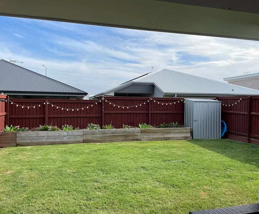 $320, Share-house, 3 bathrooms, Palmview QLD 4553
