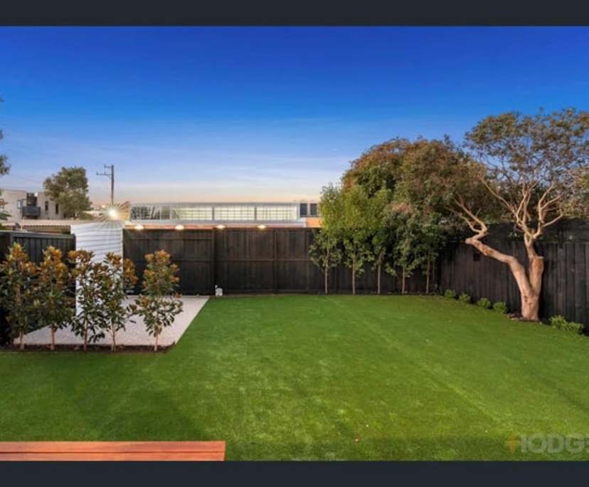 $350, Share-house, 2 bathrooms, Geelong West VIC 3218